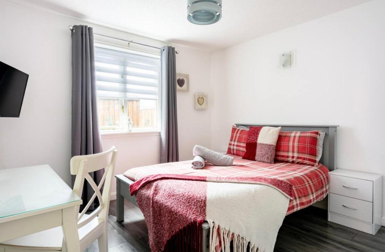 Ochil View Holiday Let Tullibody Eksteriør bilde
